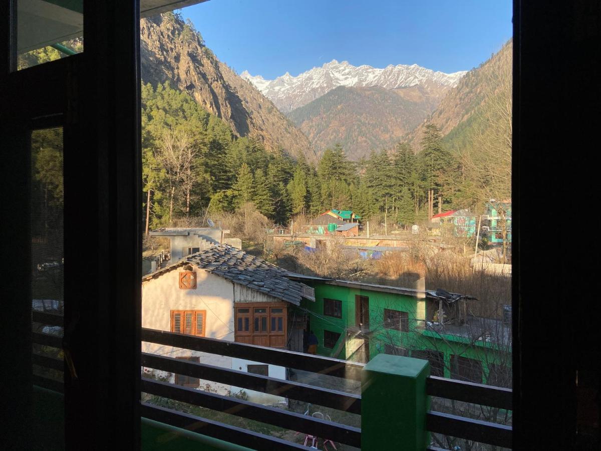 The Royal Orchard Kasol Hotel Exterior photo