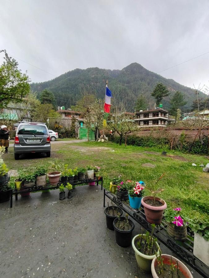 The Royal Orchard Kasol Hotel Exterior photo